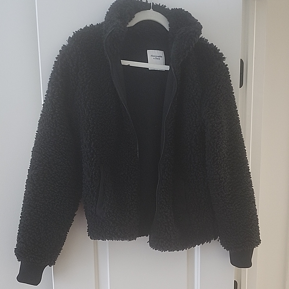 Abercrombie & Fitch Cozy Black Sherpa Teddy Bomber Jacket, size medium